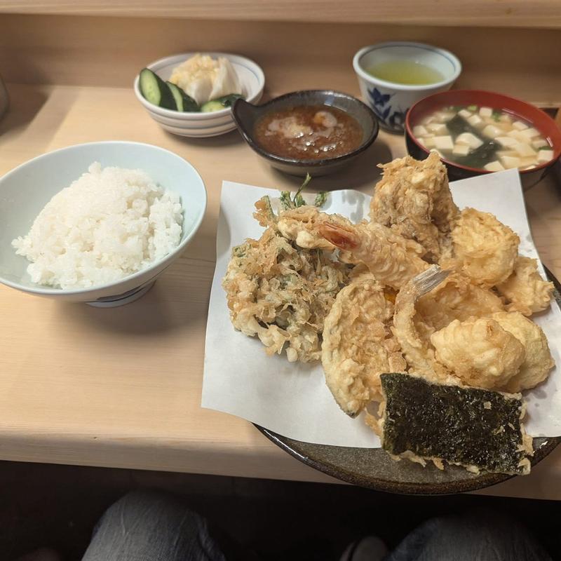 天ぷら定食 舞茸 ペコロス お新香(いもや )