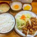 にんにく焼肉定食(とん楽)