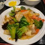 エビ、イカと野菜辛味炒め定食