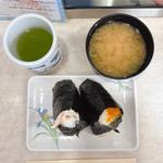 おにぎり2個豆腐汁