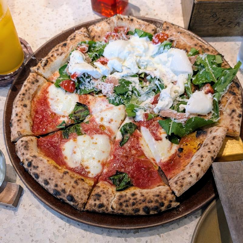 ハーフ&ハーフ(Pizza 4P's Tokyo)