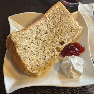 季節のシフォンケーキ
