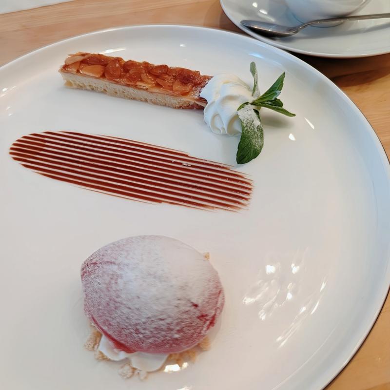 本日のタルトとソルベ(レストラン タガミ （Restaurant Tagami）)