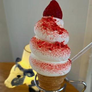 いちごソフトクリーム