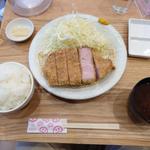 ロースカツ定食並(厚切りレアとんかつやまとん 平針駅前店)