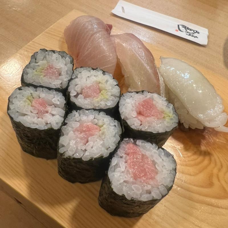 大トロ細巻き 炙りえんがわ ハマチ シマアジ(や台ずし白子駅前町)