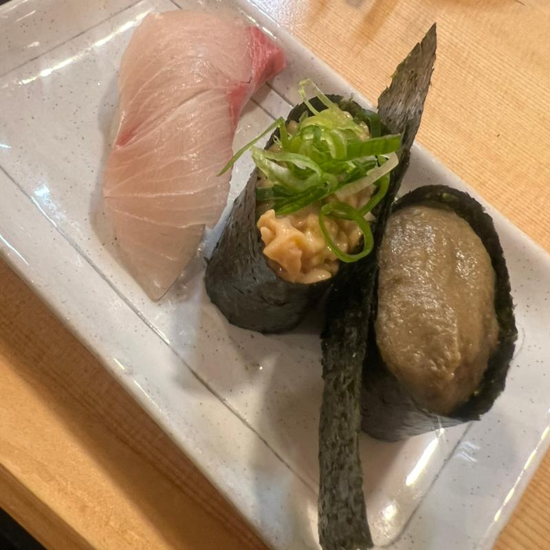 かにみそ軍艦 納豆軍艦 ハマチ(や台ずし白子駅前町)