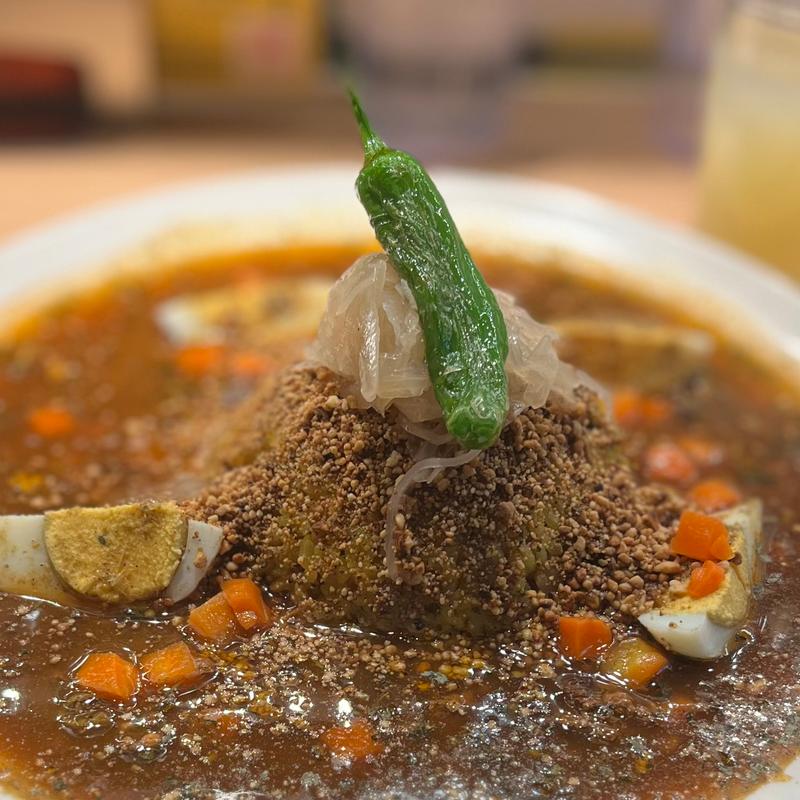 スパイスキーマカレーにゆでたまご(Columbia8 新宿南口店)