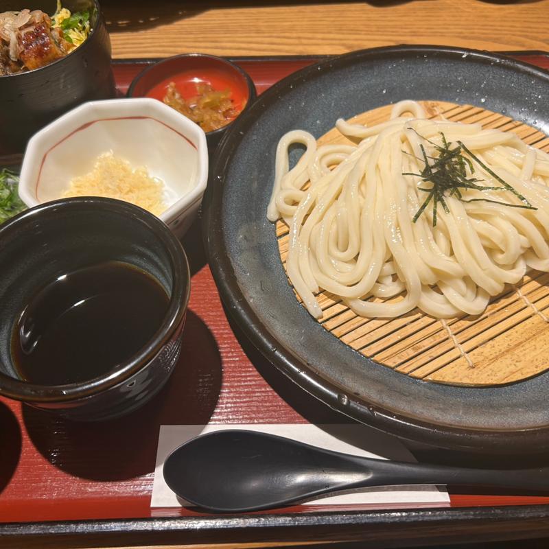うなとろ冷やしざるうどん(杵屋 下関シーモール店 （きねや）)