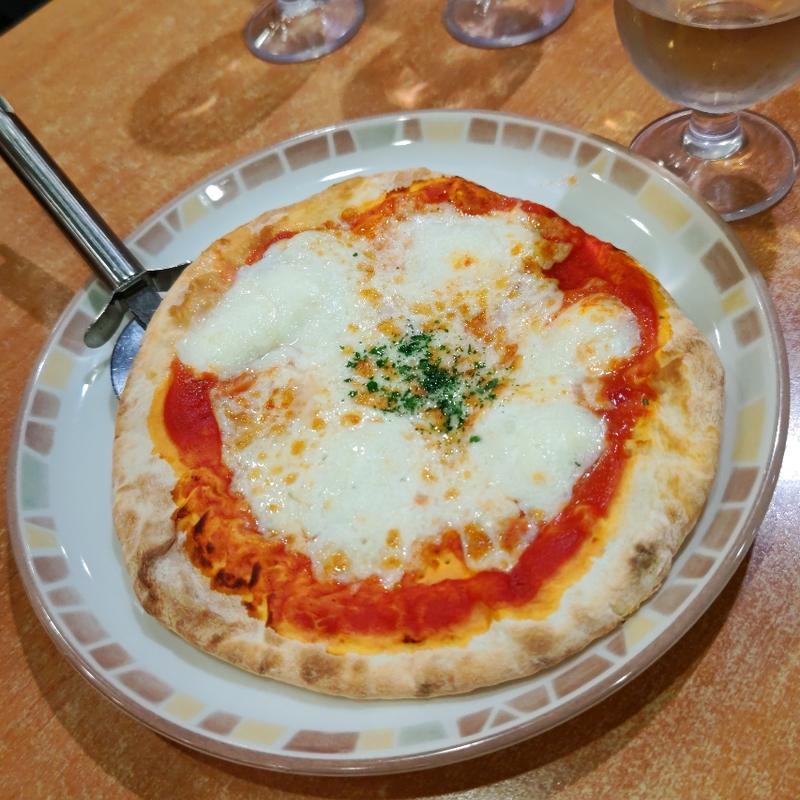 バッファローモッツァレラのマルゲリータピザ(サイゼリヤ 鎌倉駅前店)