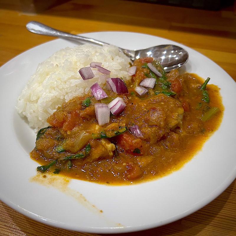 春菊とトマトのチキンカレー(ふつう)(ユカ)