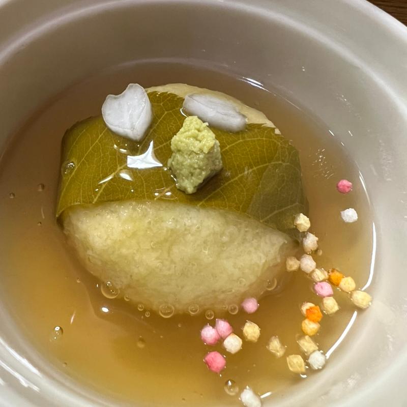 うすいえんどうとじゃがいもの饅頭(よもぎ)