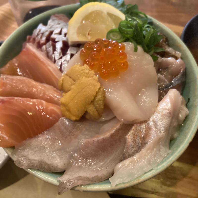 海鮮丼(hokkaido 高田家 （ほっかいどう たかだや）)
