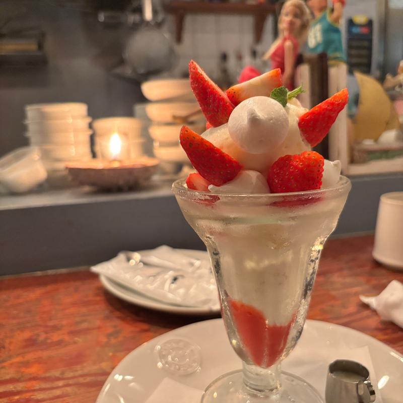 いちごパフェ(ata)