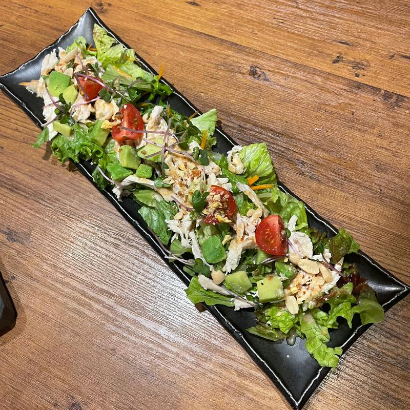 アボカドワサビの棒棒鶏サラダ(一鳥 福島店)