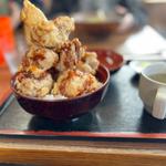 メガ唐揚げ丼