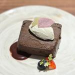 ショコラテリーヌ赤ワインソース