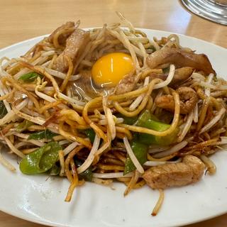 焼きそば(生玉子入)