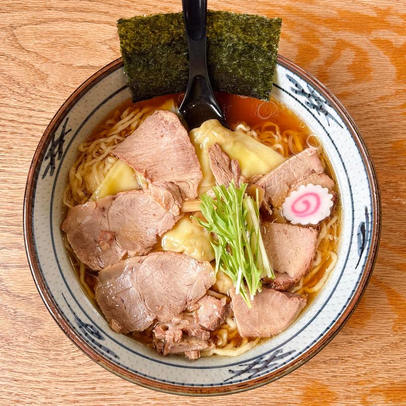 手打ちチャーシューワンタン麺(手打ち工房 凌駕 )