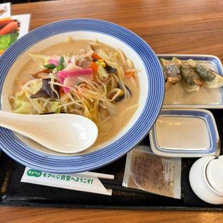 長崎ちゃんぽん　にんにく入り餃子