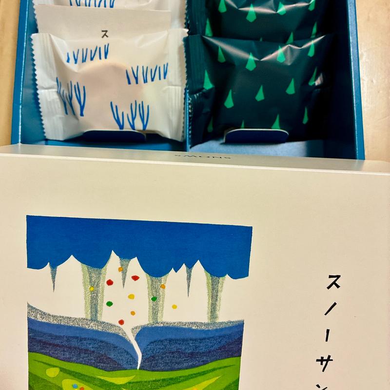 Snowサンド　白と黒(ANA FESTA 千歳ロビー店)