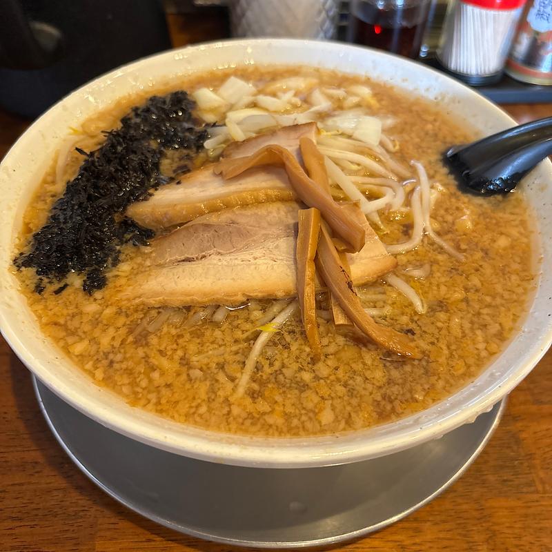背脂醤油ラーメン(らーめん家 りりん)