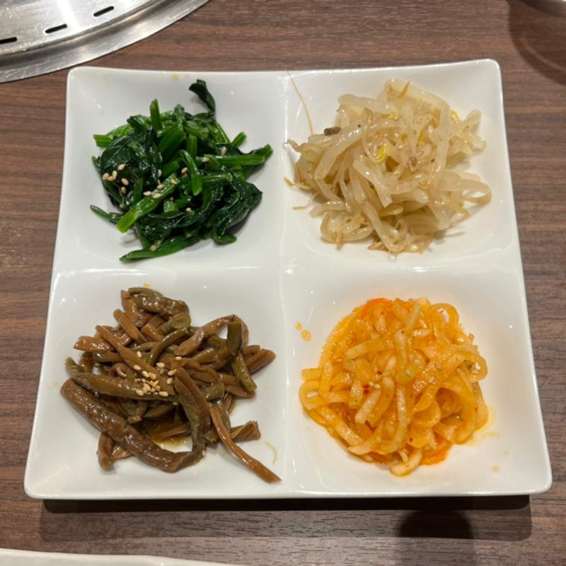 ナムル盛(黒毛和牛焼肉 凱旋門 村上店)