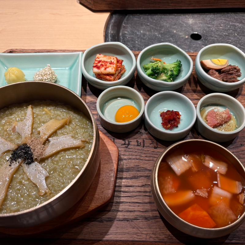 あわび粥(生野区コリアンタウン)