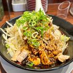 背脂スタミナまぜそば(京都北白川ラーメン魁力屋 堀川五条店)