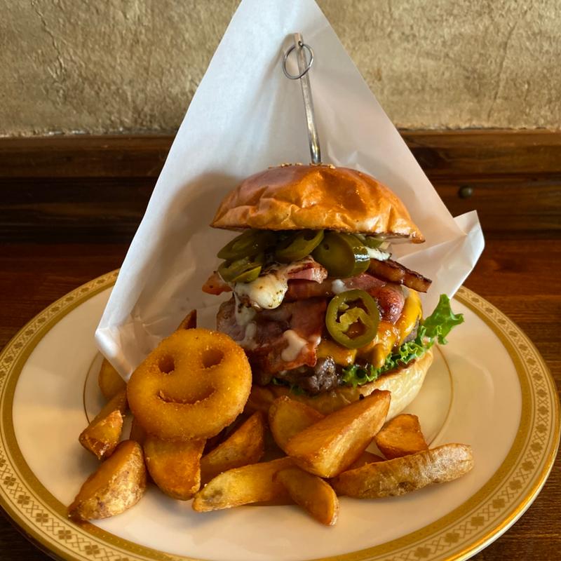 ラルフズスペシャルバーガー(ラルフズ バーガーレストラン （Ralph's Burger Restaurant）)