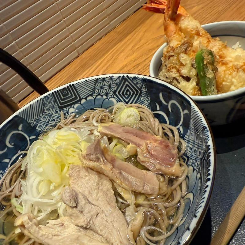 選べるハーフお蕎麦とミニ丼のセット(焔蔵 アタラタ店 （エンゾウ）)