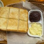 小倉トースト（厚切り）(コメダ珈琲)