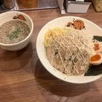 かいじの背脂煮干豚つけ麺 (限定)