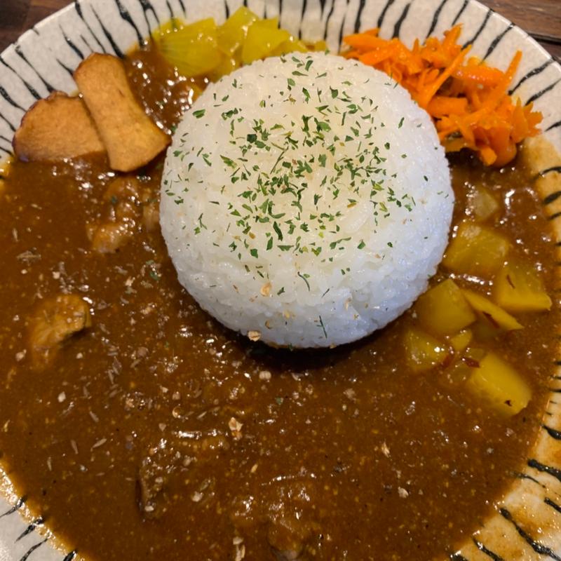 日本一の名誉賞を6度受賞した岩手前沢牛の大人のカレー(銀座しんのう)