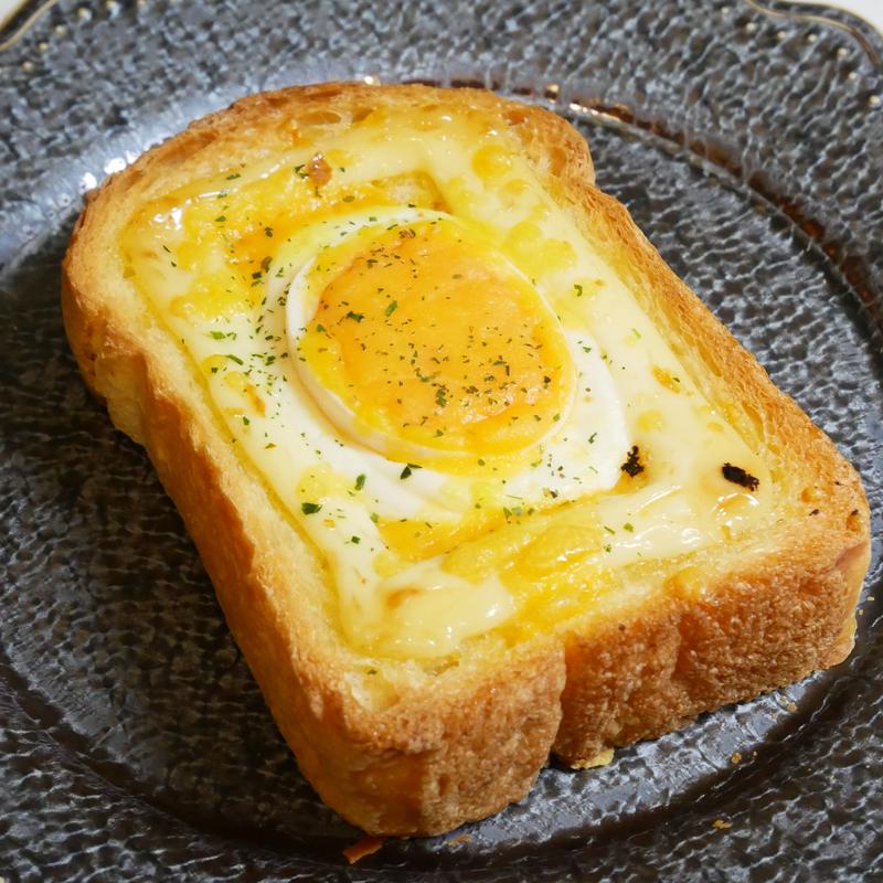 半熟卵のクロックマダム(Ｍａｎｈａｔｔａｎ Ｂａｋｅｒｙ＆Ｗｉｎｅ ｂａｒ)