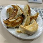 焼き餃子(新味覚 本店 （しんみかく）)
