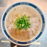 プレミアム塩豚骨細麺(替え玉付)(ラーメン箕輪家 中野旗艦店)