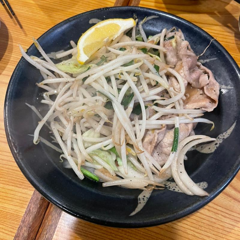 肉野菜炒め(武州うどんあかね&みどりダイニング)