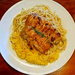 照り焼き風チキン バターライスとスパゲッティ添え