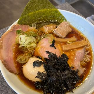 特製鶏醤油らーめん