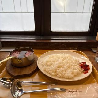 トマトとチーズのカレー(ガンジー )