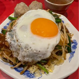 肉厚レバニラ炒飯(大塚　幸龍軒)