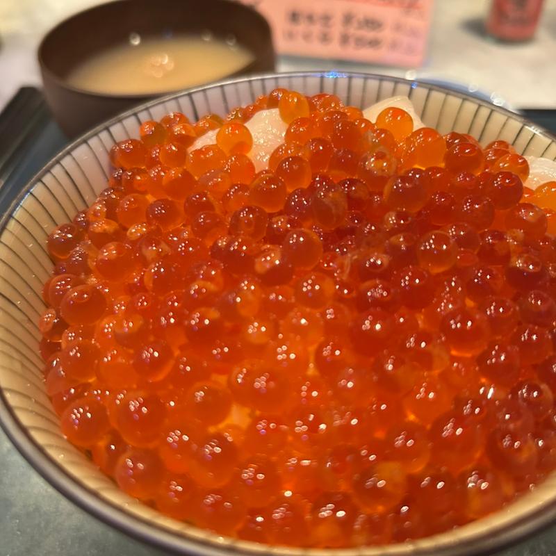 いくら丼(ぺりーのいくら丼)