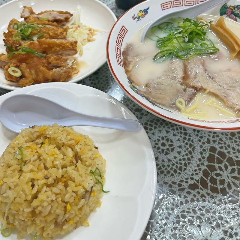 サービス定食(雲井亭 本店)
