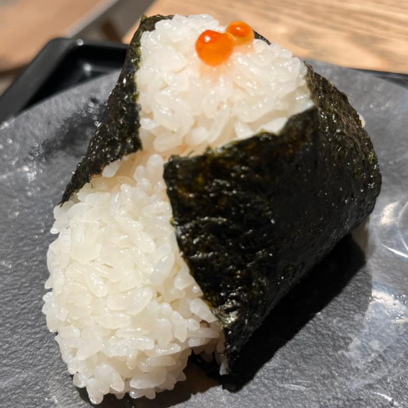 すじこ(おにぎりのありんこ tekute)