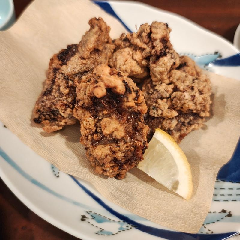 くじら唐揚げ(昭島くじらのらじっく)