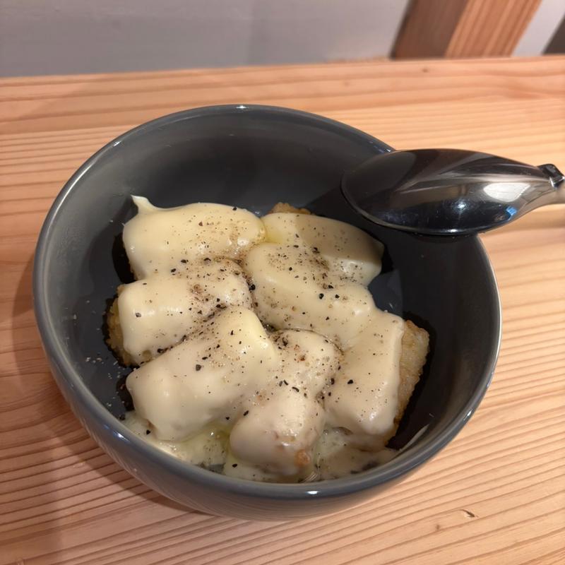 とろけるチーズポテト(籠屋ビールスタンド)