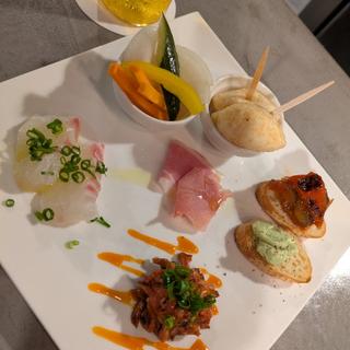 前菜盛り合わせ