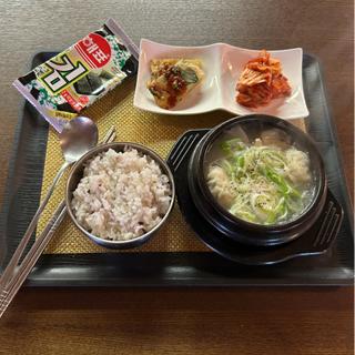 鶏ワンタンスープ