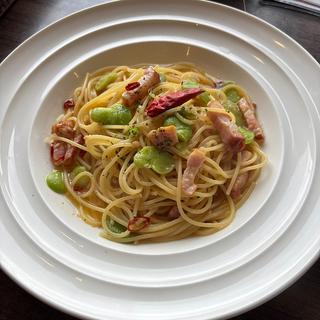ベーコンとそら豆のオイルパスタ(イタリア料理＆バール たんと 亀田店 )
